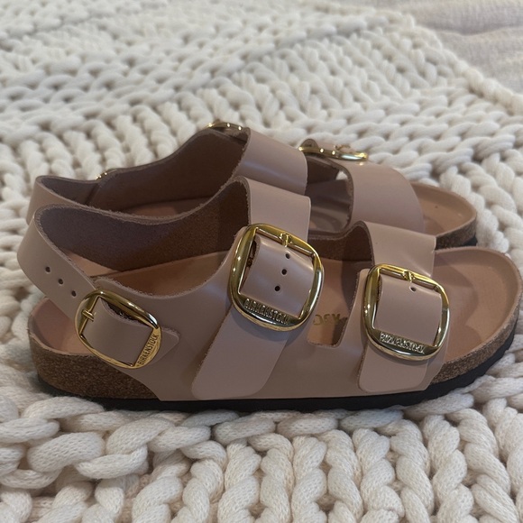 Birkenstock Sandals with Gold Buckles and Mauve Straps - Picture 2 of 6